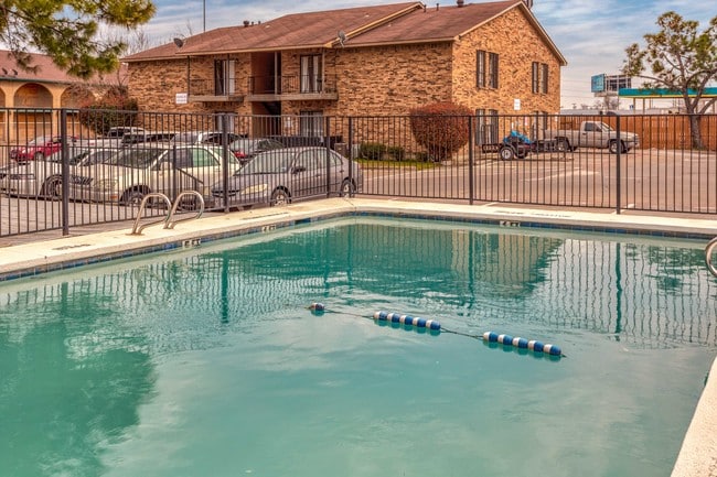 Pool - Greenville Court Apartments