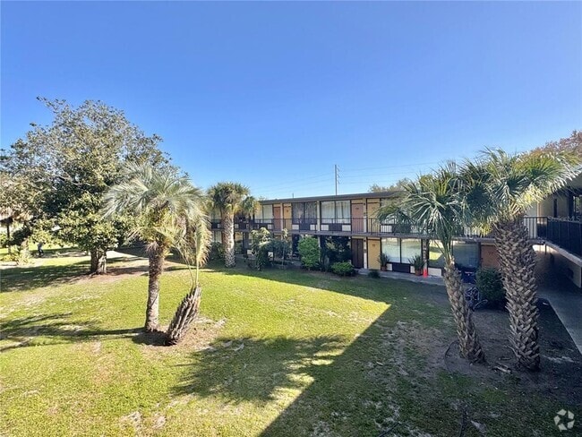 Building Photo - 7900 S Orange Blossom Trail Rental