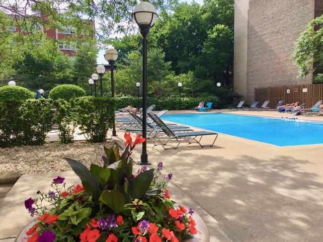 Photo - 2020 N Lincoln Park W Condo Unit 19 B