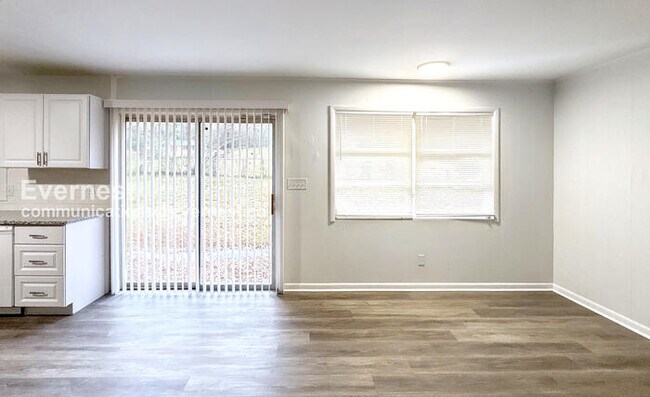 Photo - 1823 Old Springville Rd