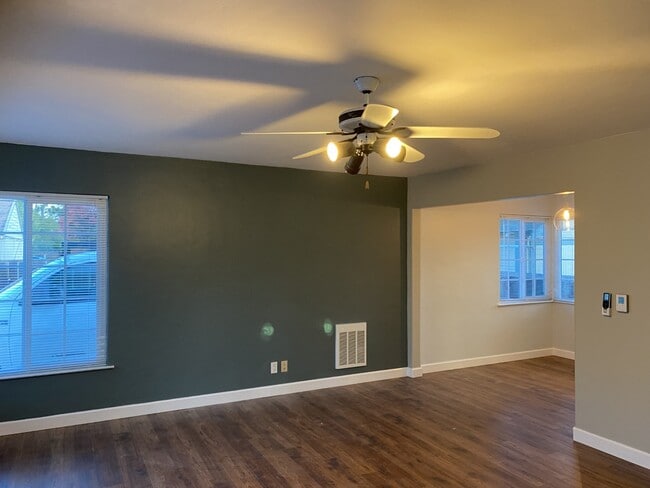 Photo - 424 S Frances St