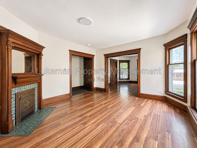 Photo - 743 Academy St Unit 1