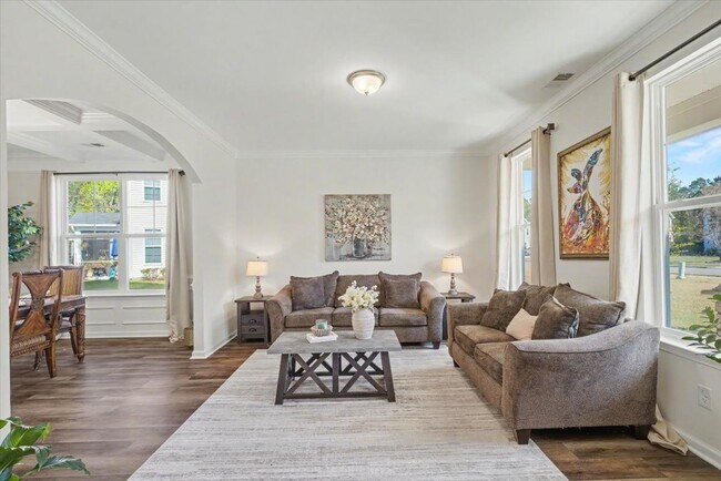 Photo - Stunning 5 Bed/3.5 Bath Home in Buckhead East