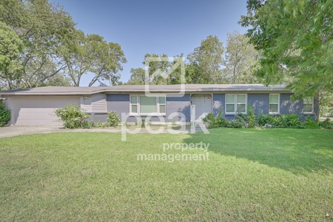 Building Photo - Blossom Into Your Perfect 3 Bed/2 Bath Hom... Rental