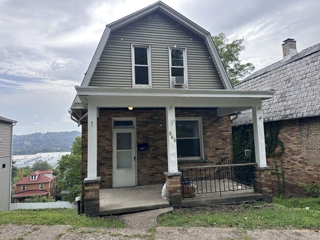 Building Photo - 263 Glenwood Dr