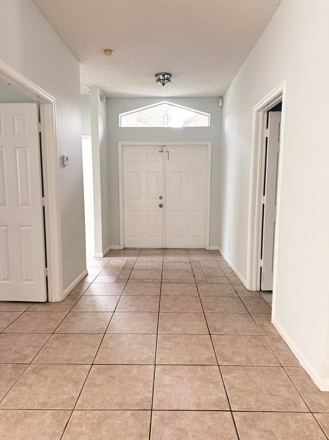 Photo - 12077 Pointe Cir