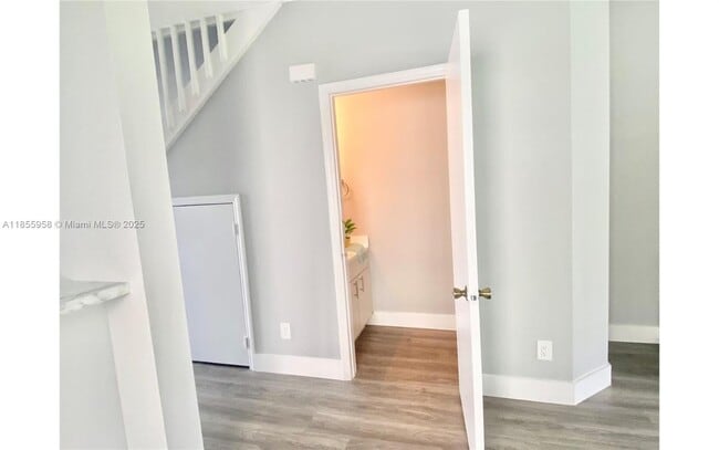 Photo - 340 SW 121st Ter
