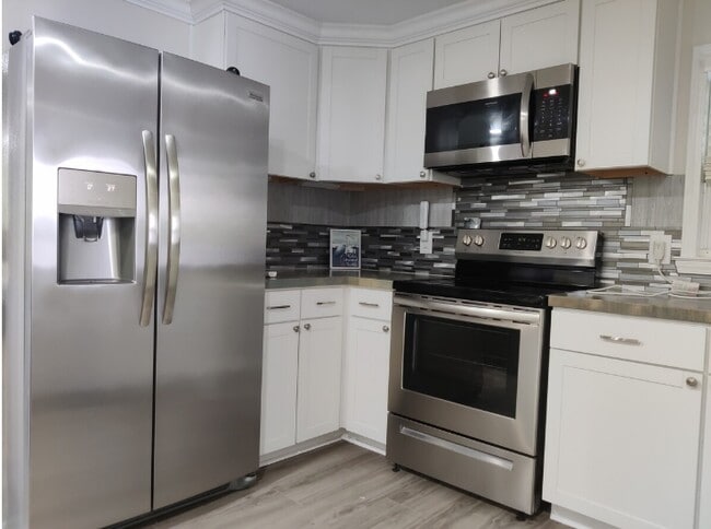 Kitchen - 227 Dove Rd Unit 227 Dove Rd #1