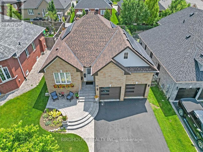 Photo - 21 Ellis Cres