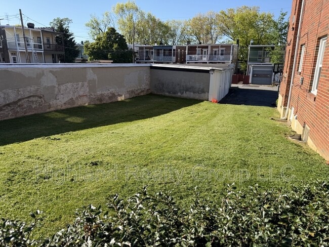 Photo - 2515 Woodlawn St Unidad 3
