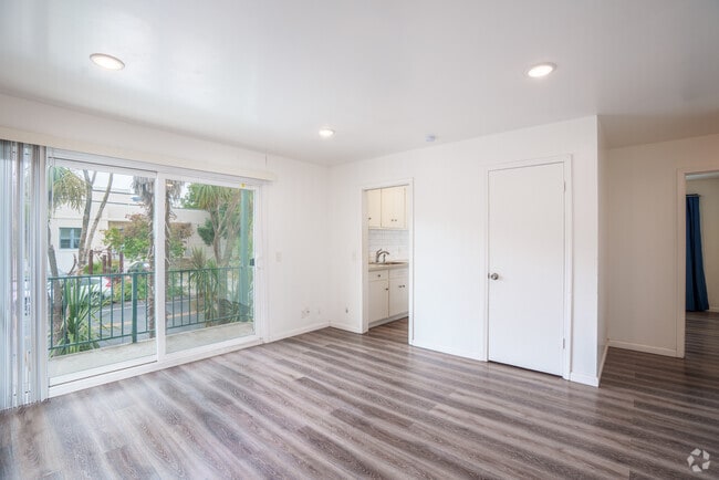 Interior Photo - 1634 Milvia Rental