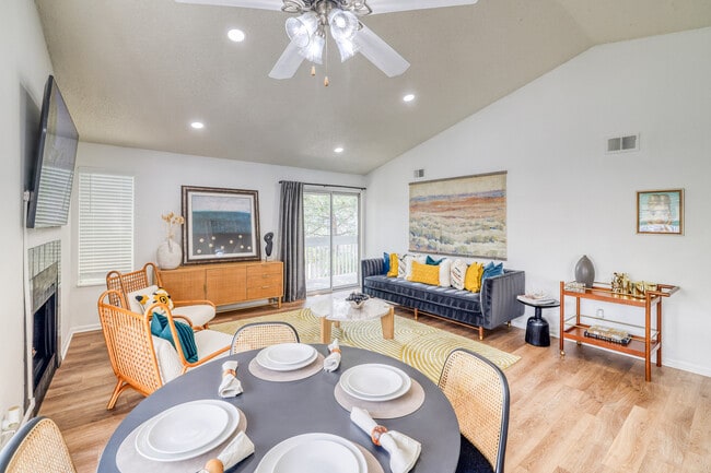 Photo - Deerfield at Indian Creek