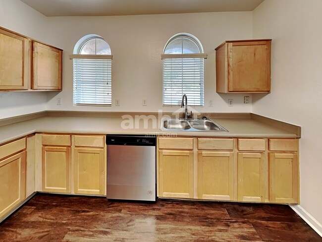 Photo - 5156 W Fulton St