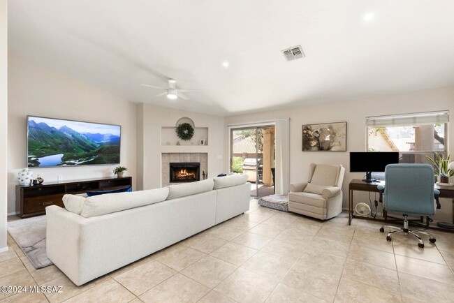 Photo - Oro Valley Stunner