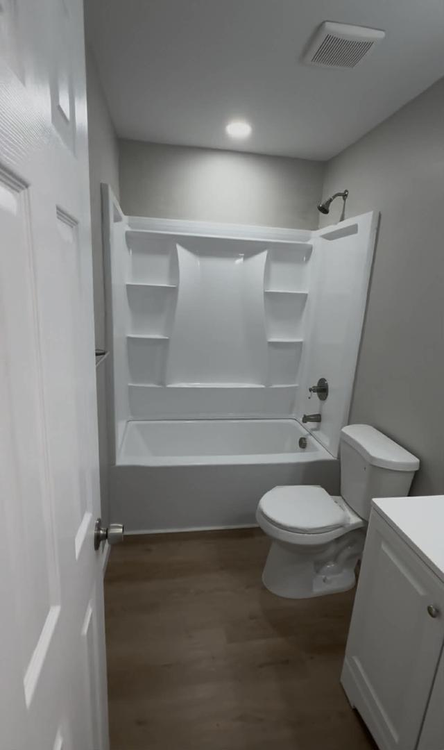 Photo - 214 Church St