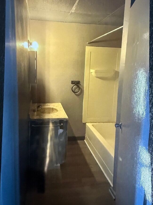 Photo - 121 E Church St