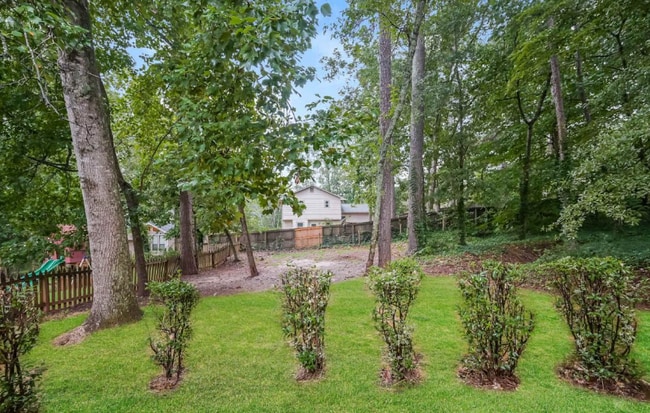 Building Photo - 4220 E Meadow Dr Rental