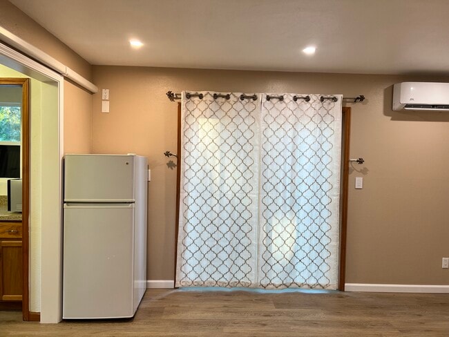 Photo - 1871 Peach Pl Unit 2