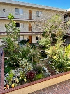 Photo - 2425 Purdue Ave Unidad 206