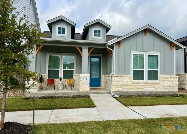 Photo - 611 N Guenther Ave House