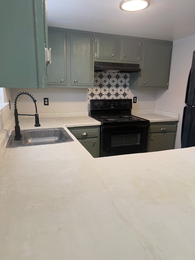 Photo - 1013 Dickerson Dr SE Unit B