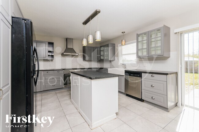 Photo - 235 Cranbrook Dr