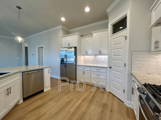 Photo - 1812 Charles St