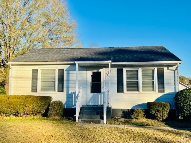 Building Photo - 711 Marlboro St Rental