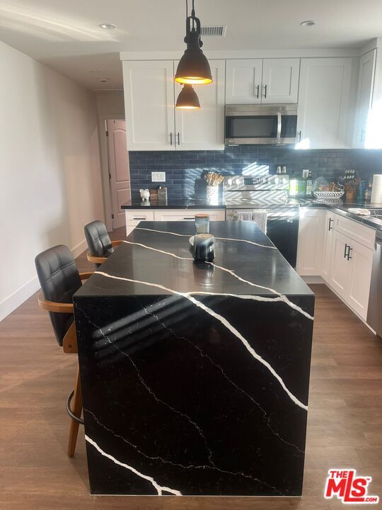 Photo - 8302 Capps Ave