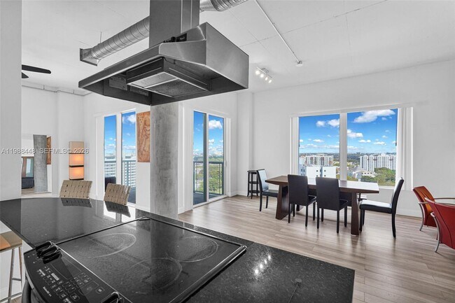 Photo - 10 SW South River Dr Unit 1615