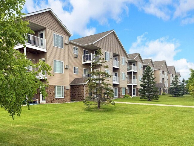 Building Photo - Maple Creek Apartments