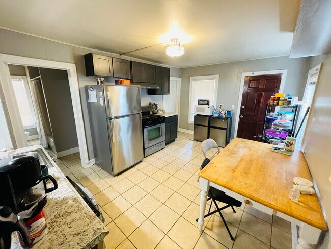 Photo - 122 Murray St Unit First Floor