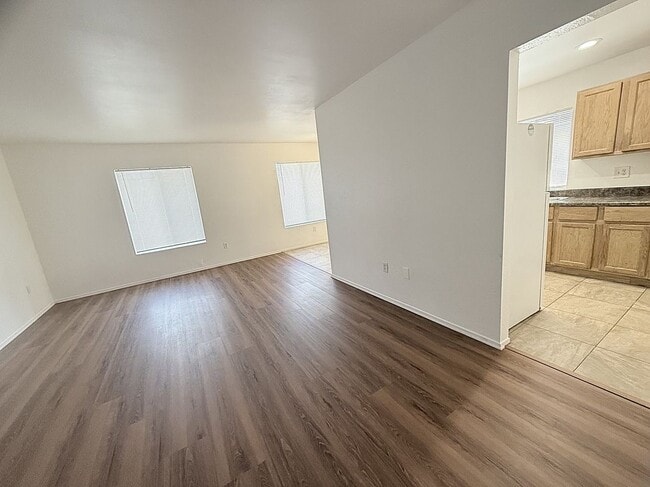 Photo - 302 E Blueridge Ave