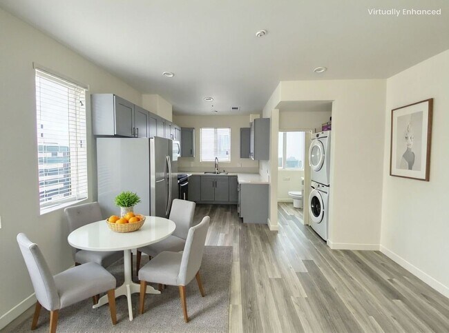 Photo - 2409 1/2 Ridgeley Dr Unit #2407