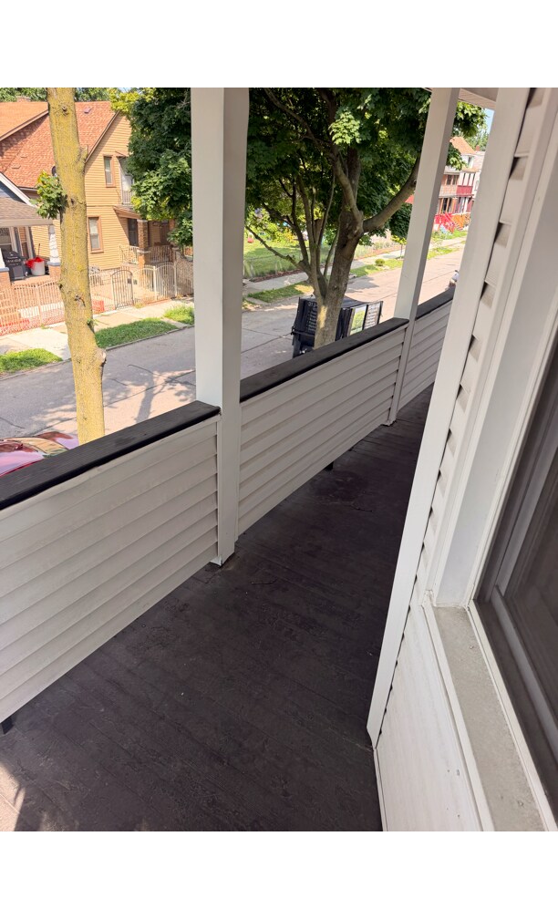 balcony - 4442 Freer St Unidad 4442 apt 2 a
