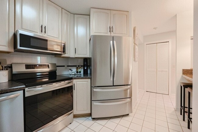 Photo - 51 Pettee St Unit 13