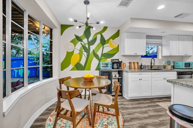 Photo - 11011 Sagewillow Ln