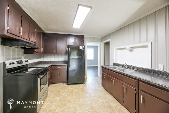 Photo - 311 E Dorchester Blvd