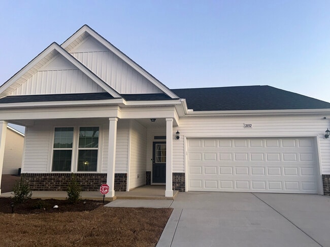 Building Photo - 2032 Secluded Dell Rd