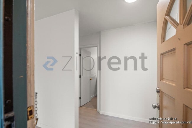 Photo - 836 El Camino Real