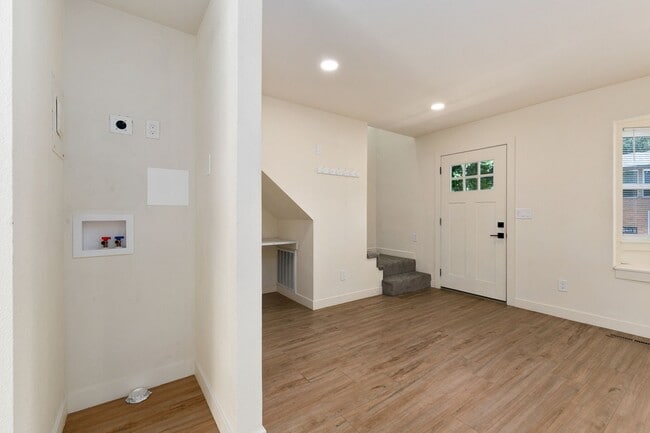 Photo - 1624 Banyan Dr Unit 2
