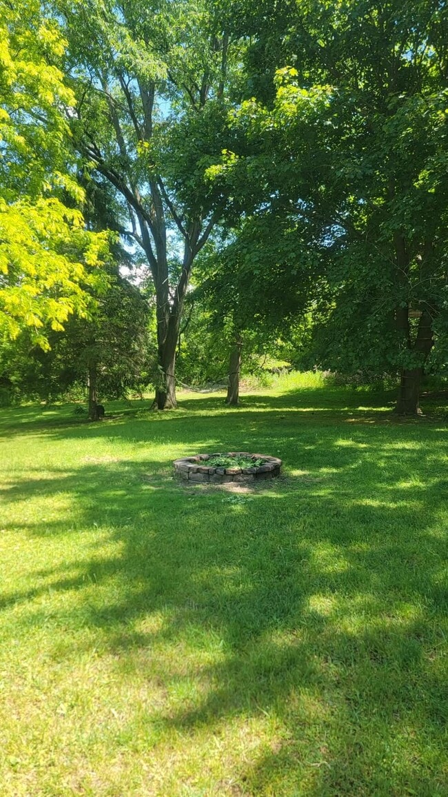Photo - 259 W Main St