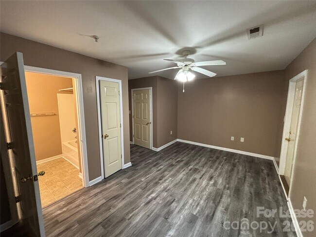 Photo - 113 Steam Engine Dr Unit 108