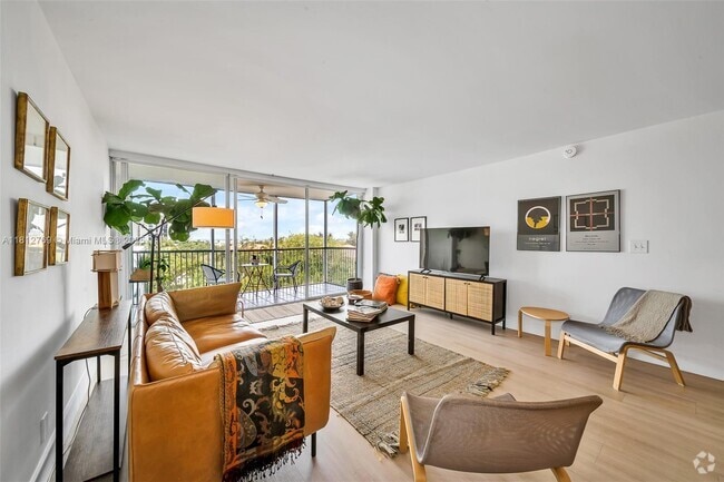 Building Photo - 150 Ocean Lane Dr Unit 7C Rental