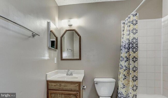 Photo - 307 Stafford Mews Ln