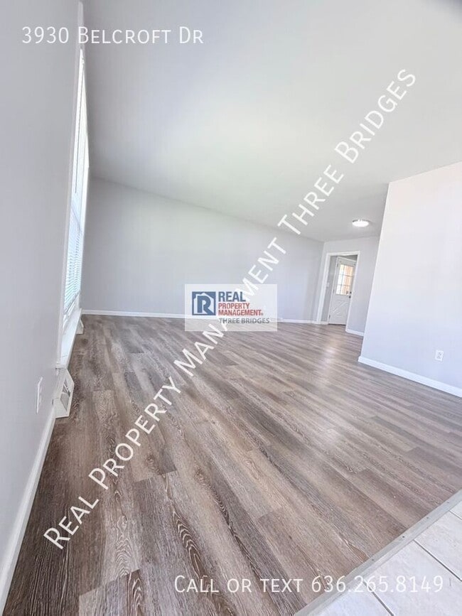 Photo - 3930 Belcroft Dr