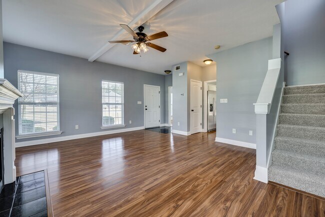 Photo - 3169 Camden Way