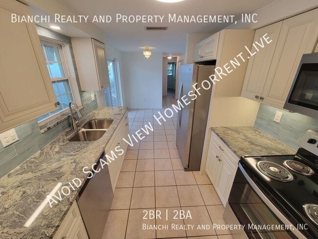 Photo - 501 Lake Palms Dr