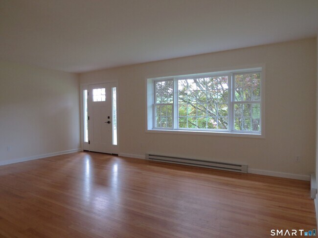 211 Kent Hollow Rd