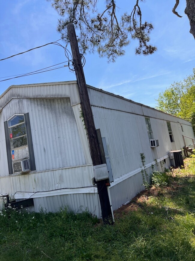 Photo - 208 W 43rd St